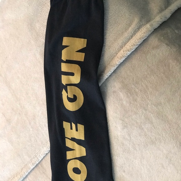 Vintage KISS “Love Gun” long-sleeved tee! - Picture 2 of 2